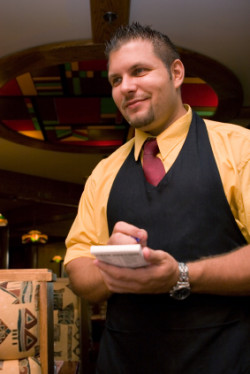 iStock-Restaurant-Waiter-Tip