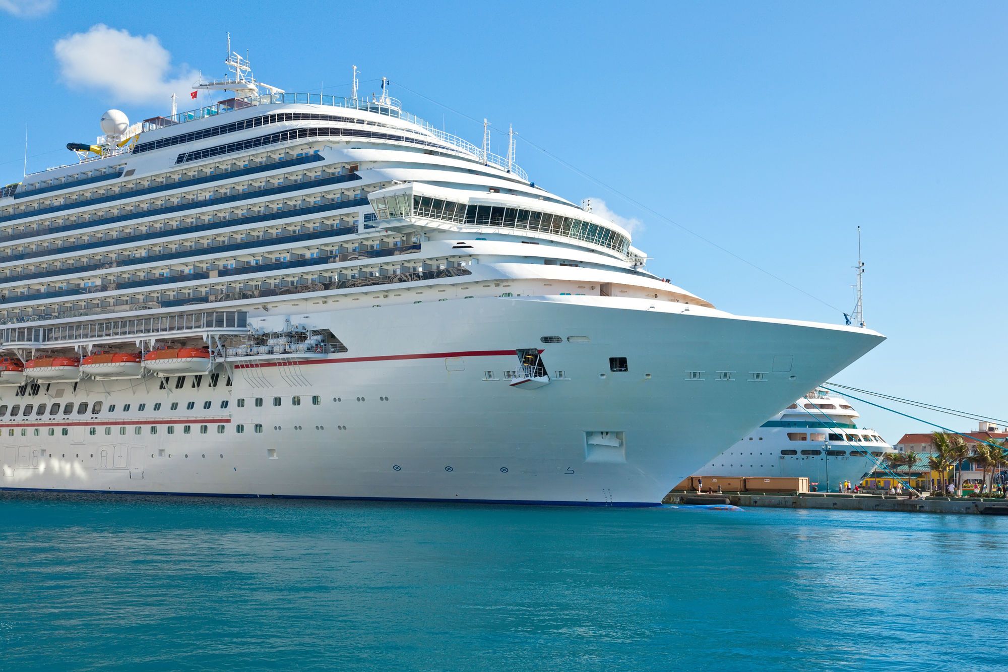 cruise-ship