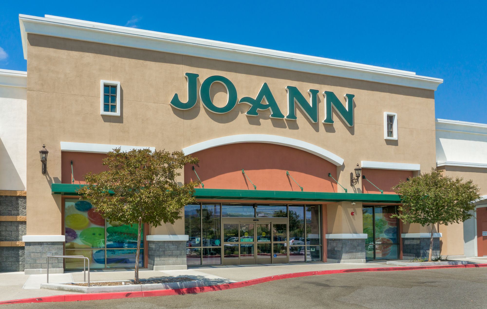 SANTA CLARITA, CA/USA - SEPTEMBER 4, 2016:  Exterior view of Jo Ann Fabrics and Crafts store. Jo-Ann Stores, Inc. is a specialty retailer of crafts and fabrics.