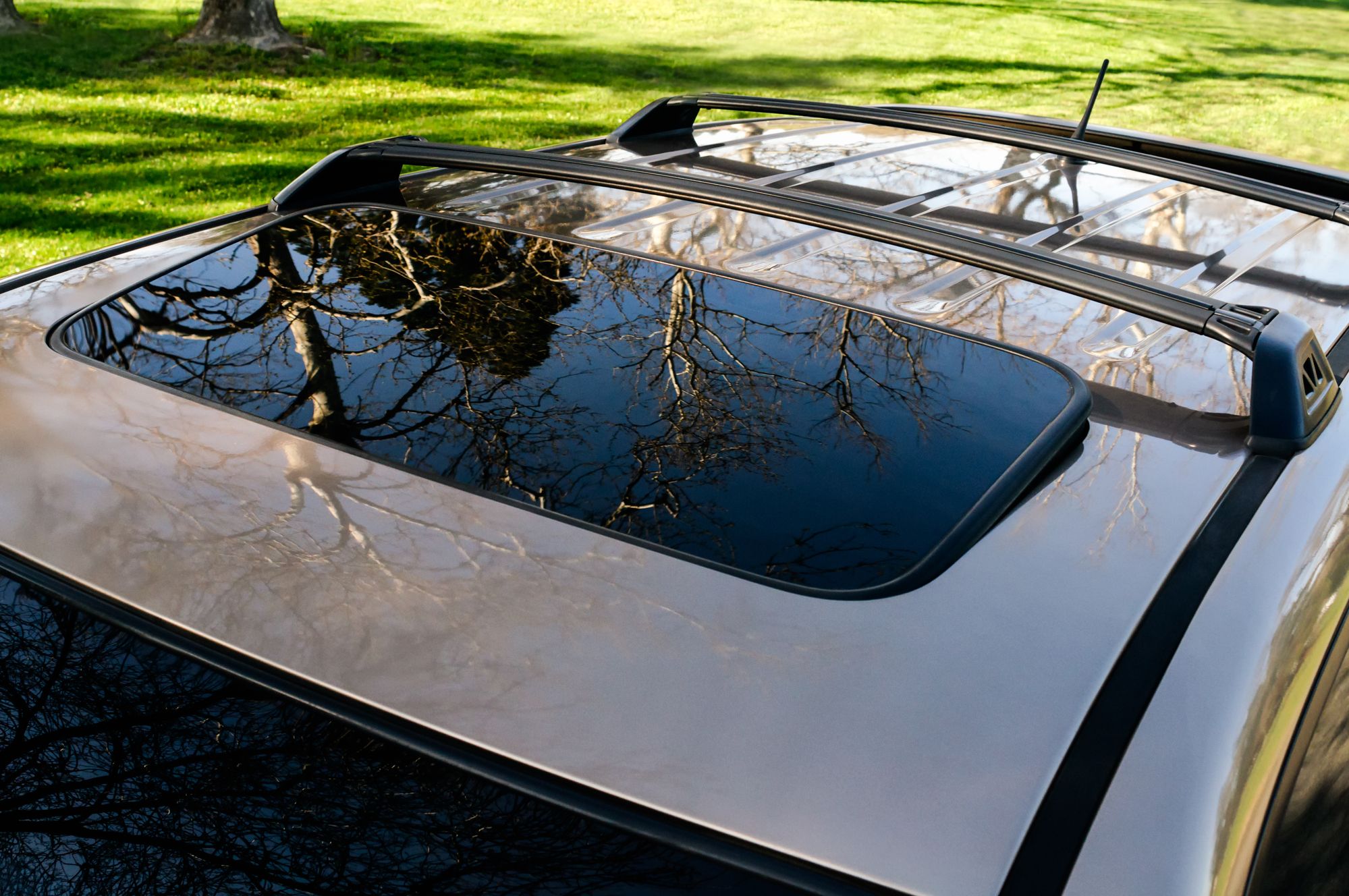 Nissan Shattering Sunroof