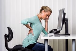 DaPuy ASR hip implant complications