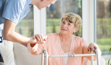 DePuy Zimmer Pinnacle hip implant complications