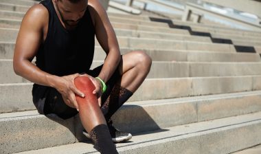 runner knee pain Zimmer Persona knee replacement