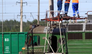 railroad cancer working electrical train conductor