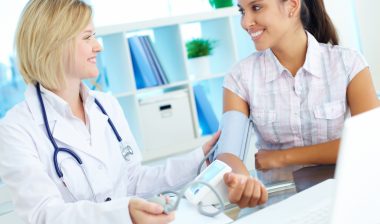 Essure Doctor and patient