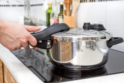 pressure cooker explosion explode