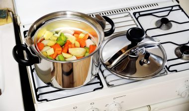 pressure cooker explosions burns stove stovetop