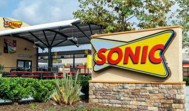 sonic drive in fast food restaurant