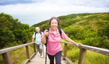 knee implant knee replacement couple hiking stairs