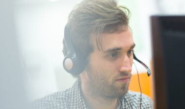 Harman Audio customer service rep at work