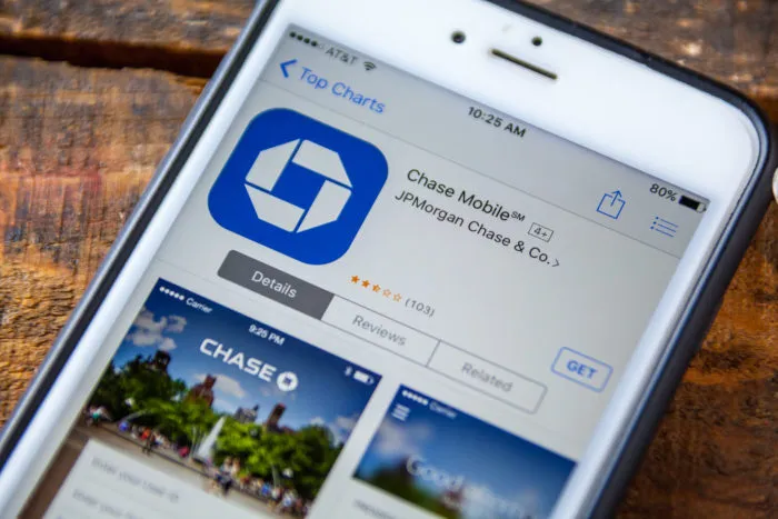 chase banking app on phone