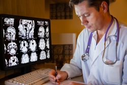 Dilantin adverse effects may include atrophy in the brain