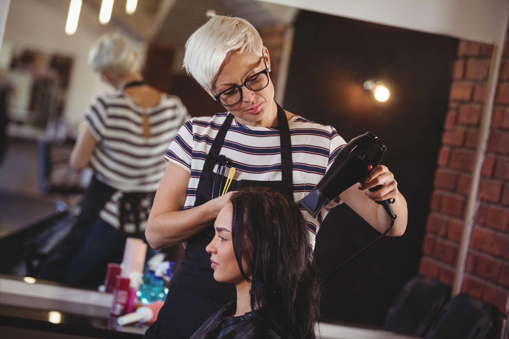 Drybar Hair Salon Wage Suit Alleges Failure to Pay Overtime Top Class