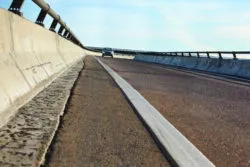 defective manufacturing leads to Trinity guardrail lawsuit