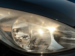 Consumer Complain that 2014 and 2015 GMC Sierra Headlights Not Working