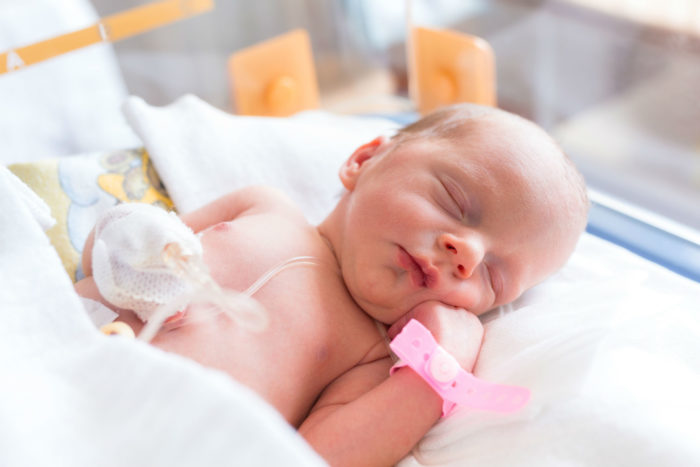 baby suffering from birth injury