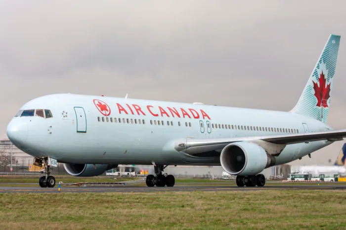 air canada airplane