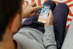 Apple Class Action Says iPhone X Pixel Count Misrepresented