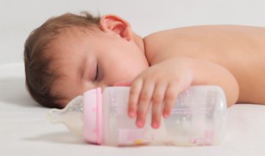 baby drinking nutricia neocate