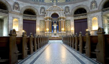 Image of a church interior