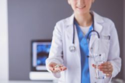 doctor offering Invokana diabetes drug