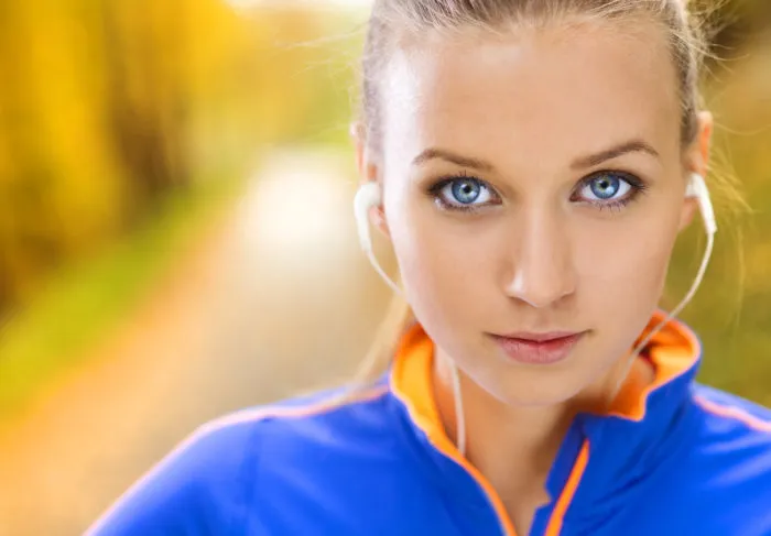 woman runner with bose headphones