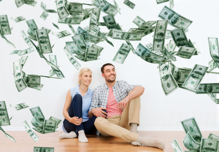 couple saving settlement cash money