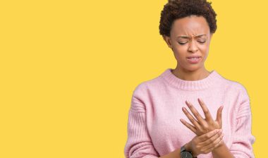 Woman with hand pain