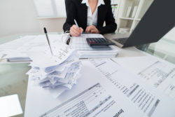 Workers with employers who refuse to reimburse expenses may have grounds to file a lawsuit,