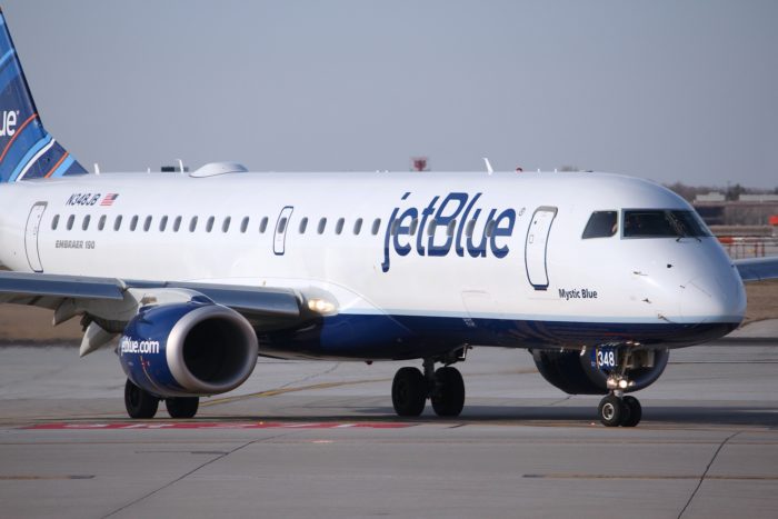 jetblue airplane