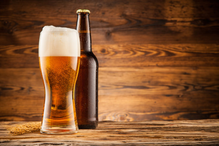 glass of kona beer
