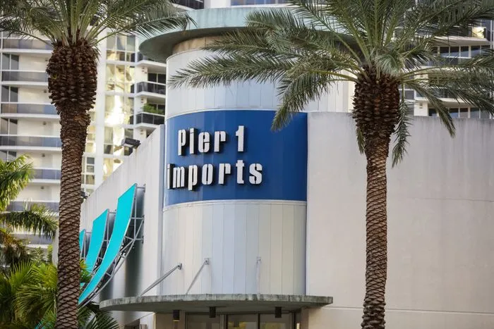 pier 1 imports store
