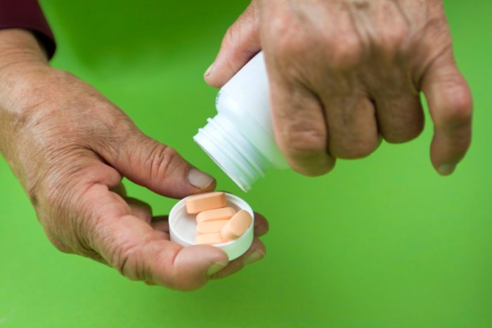 arthritic hands with Xeljanz pills