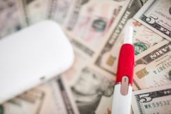 e-cig companies spend money on marketing