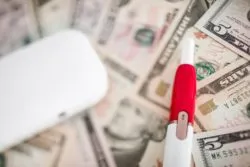 e-cig companies spend money on marketing