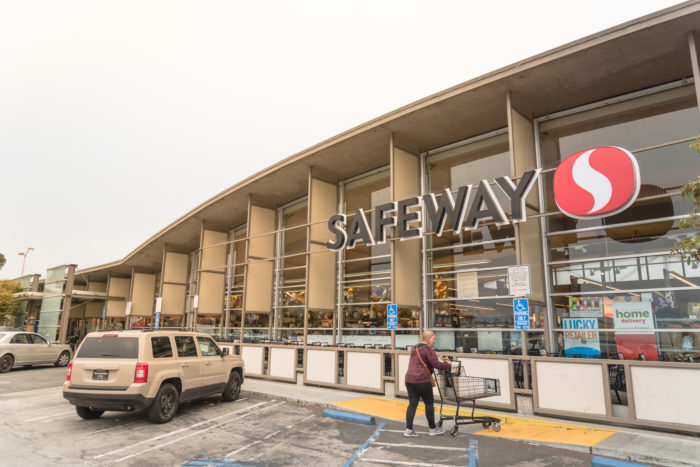 safeway grocery store