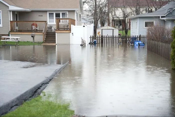 A homeowner's claim in Florida has rules for reimbursement.