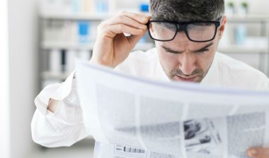 People with interstitial cystitis need to be aware that a drug to treat the condition could damage vision.