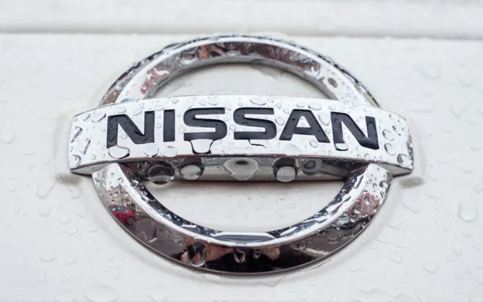 nissan rogue with white paint