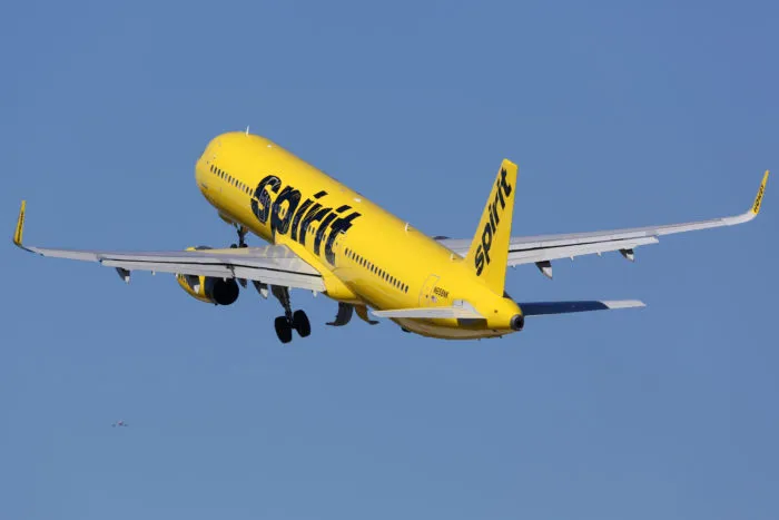 spirit airlines airplane
