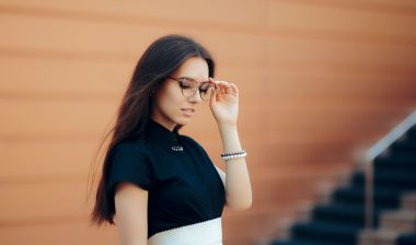 LensCrafters coating coming off is drawing the ire of consumers who paid a premium for it.