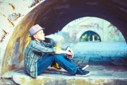 Teen smoking e cigarette