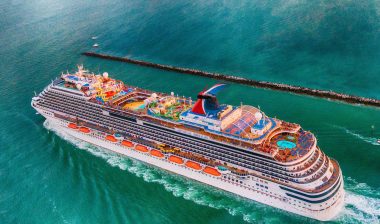 A former cruiseship waitress prevailed in her personal injury case against Disney Cruise Line.