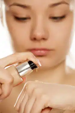 L'Oreal foundation pump