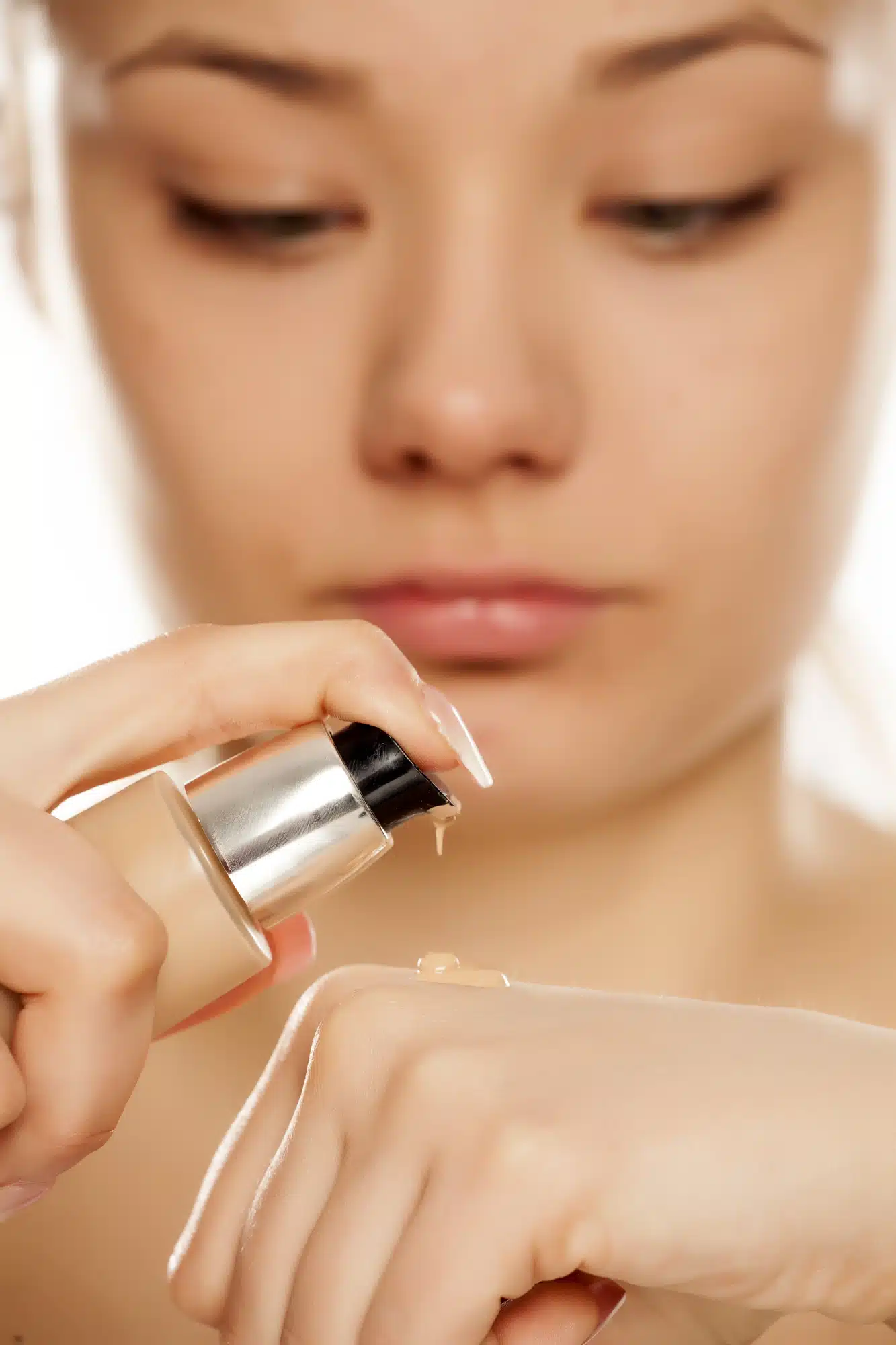 L'Oreal foundation pump