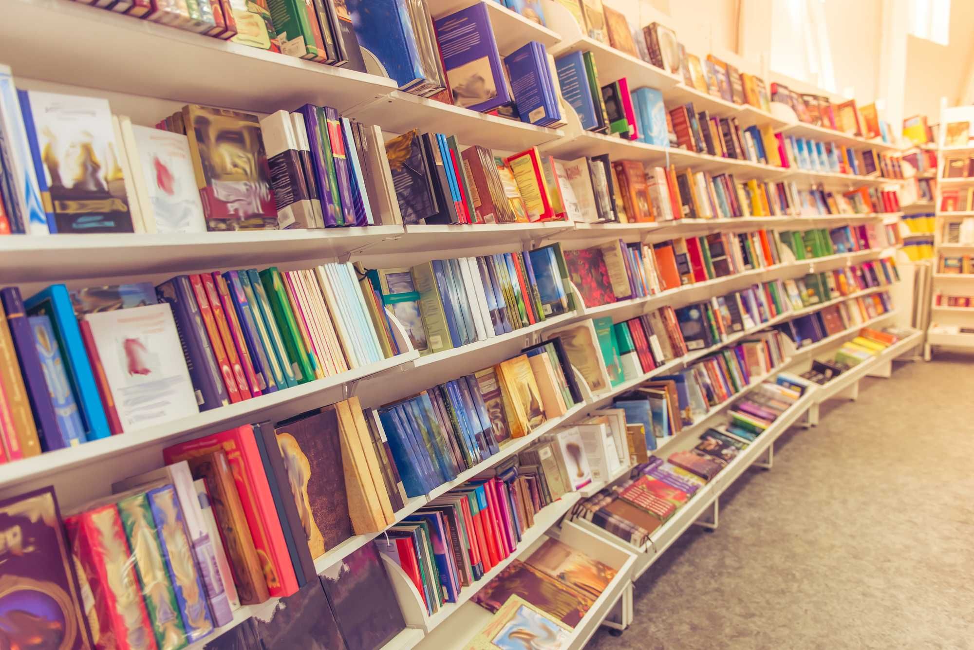 A Barnes & Noble textbooks class action lawsuit claims that companies conspired to raise the price of textbook products.