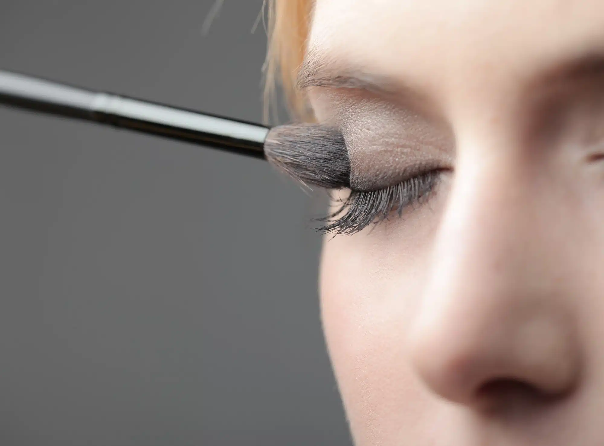 How do you know if there is talc in makeup?