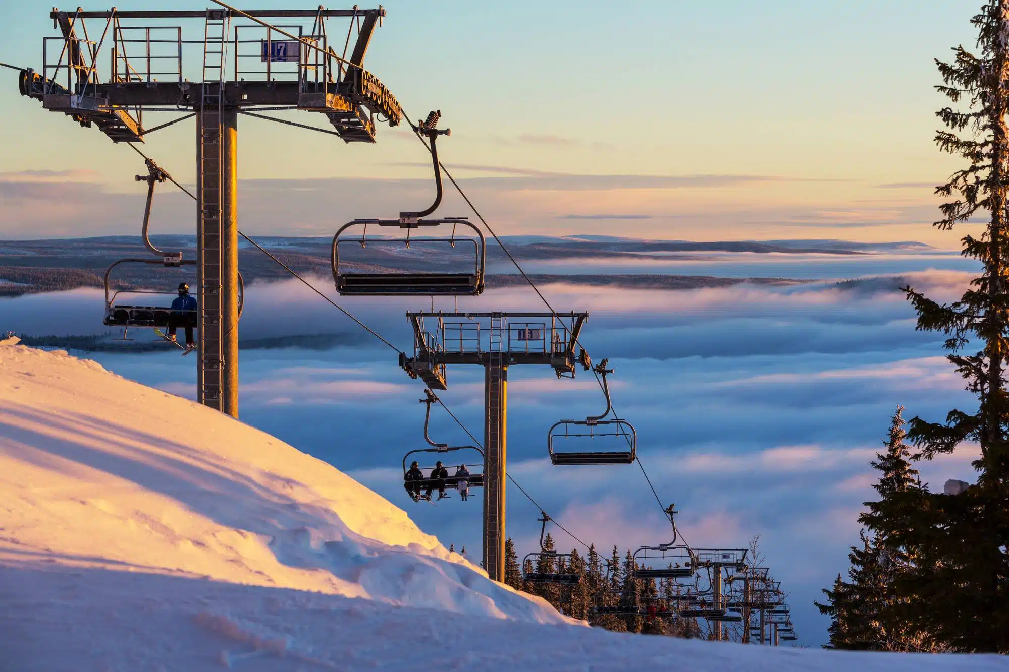Customers of ski resorts recently asked to have their skier insurance lawsuit conslidated.