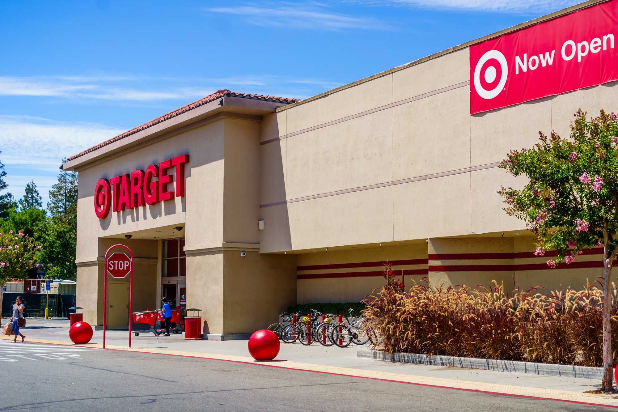 A Target credit card debt collection settlement has been reached to resolve claims of unfair letters.
