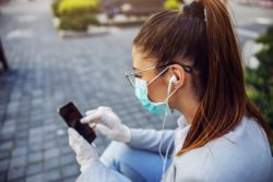 A contact tracing text may be a scam.